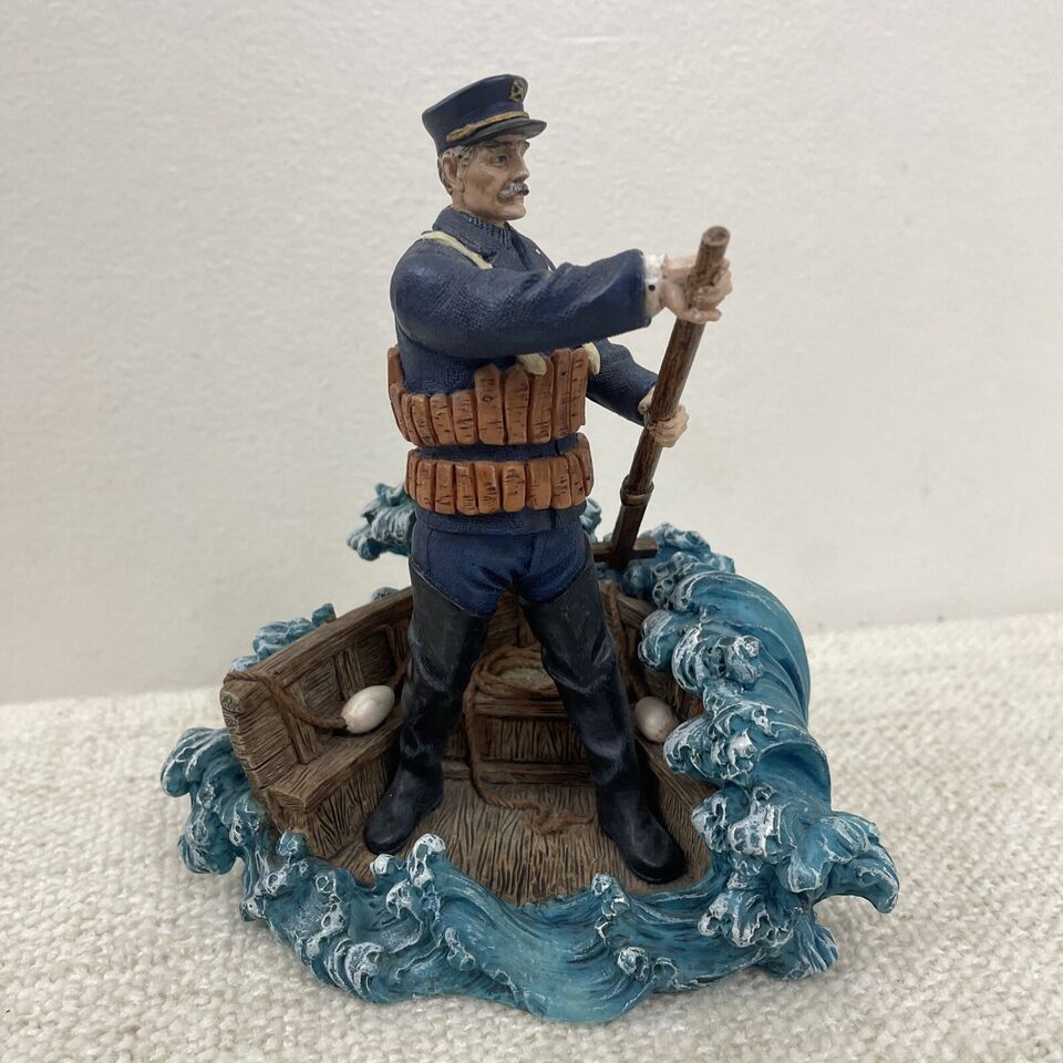 3077. Harbour Lights, Men of the Life Saving Service Keeper / Surfman Replica. - Image 6