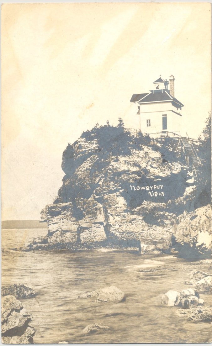 2534. (photo) “Lowerpot Lighthouse” ?