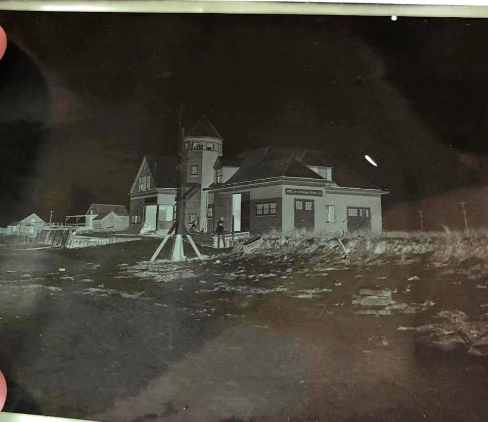 34017. (film negative) U.S. Life-Saving Station New Jersey Pattern c.1900. May be Hampton, NH.