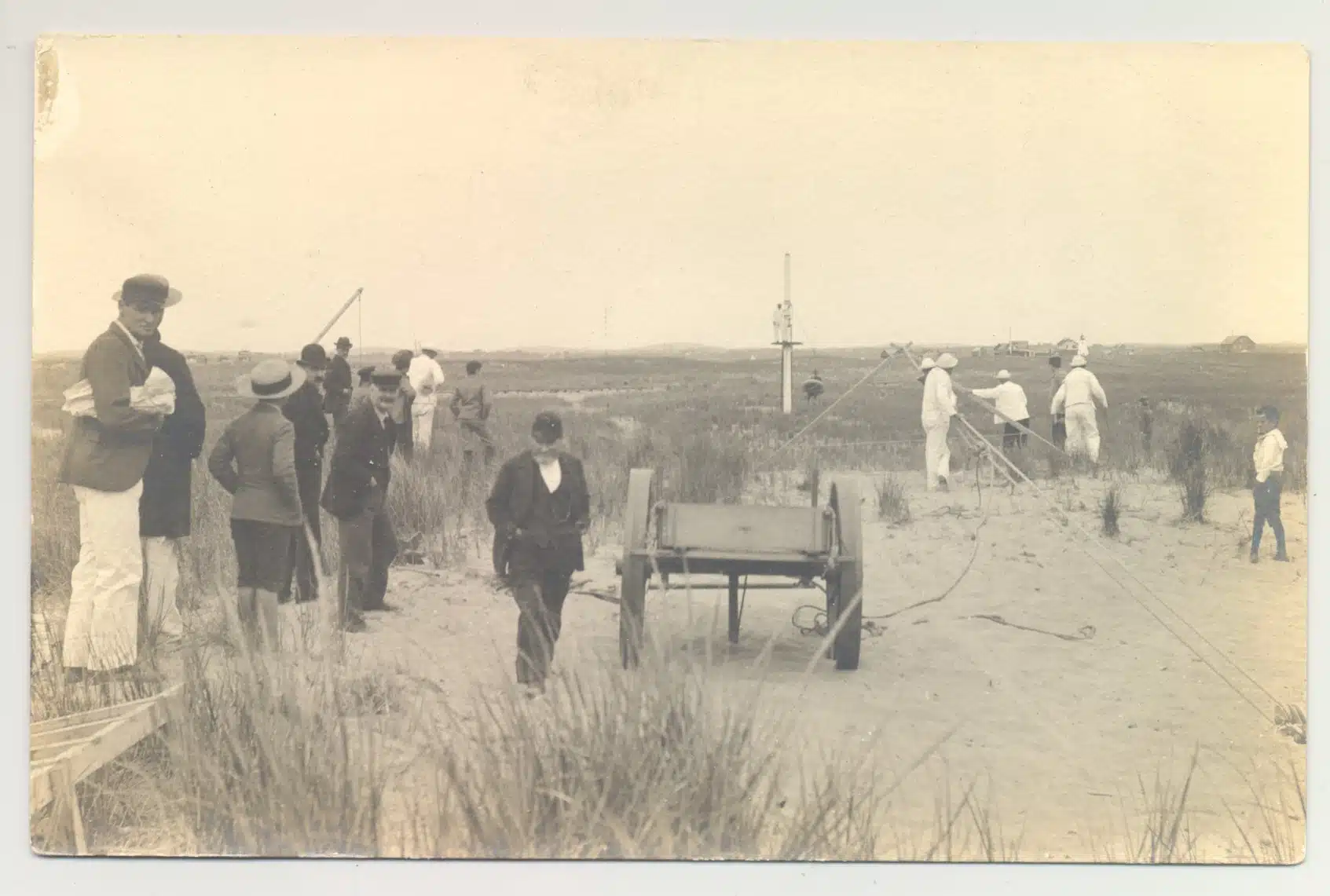 34038c. (photos) Firing the Life Line – U.S. Life Saving Service Drill c.1910. - Image 3