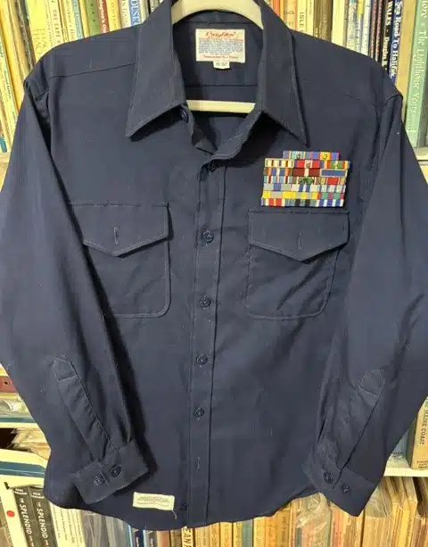 SQ-11. (uniform set) U.S. Coast Guard Vice Commander (?) c.1984 - Image 3